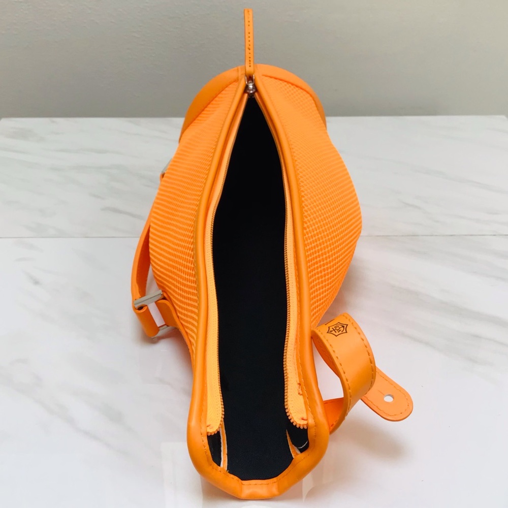 Veuve Clicquot Insulated Bottle Holder - Picture 8 of 13